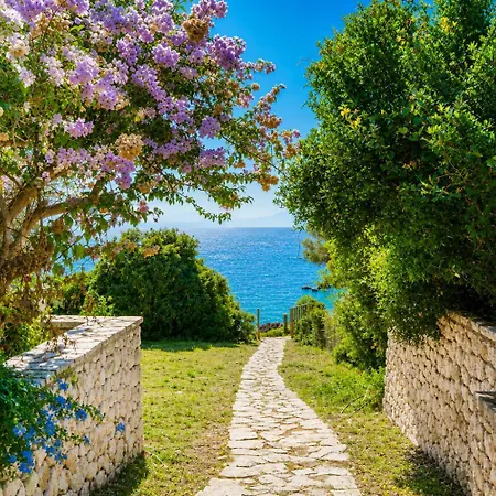 Ostria * Sivota